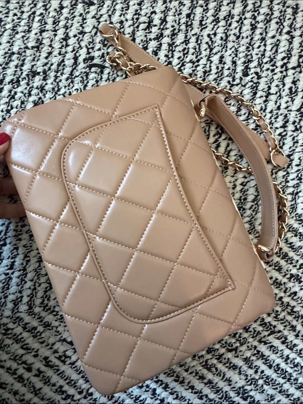 Quilted Tan Leather Top-Handle Satchel with Gold Hardware - Picture 4 of 5